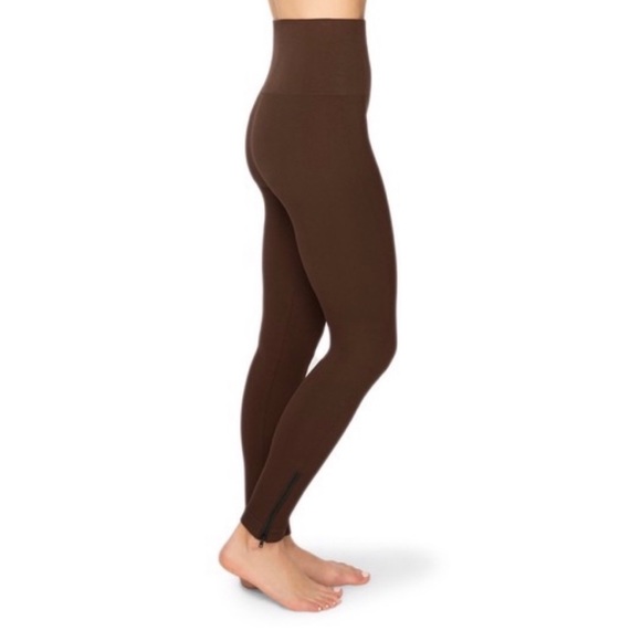 SPANX Pants - Spanx aside Zip Seamless Leggings